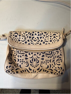 Women's Isabella Fiore Crossbody Bag One Size Beige Navy